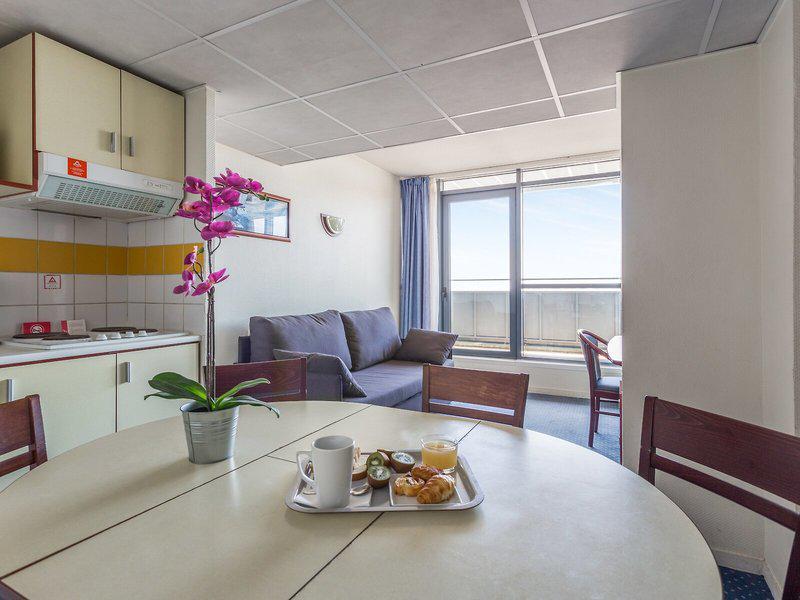 7DAE9D6D6BE7EC35837B064013E9B2A1