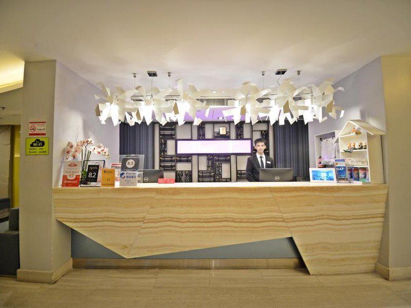 5C6AF0DF6F07489211E4BDF32A879302