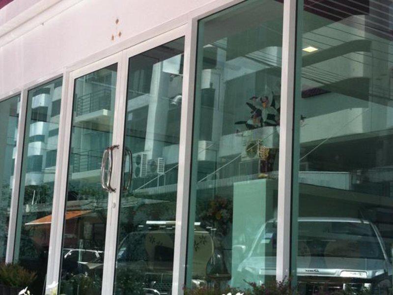 D9265D83FE540A3899728BEE1DD8A968