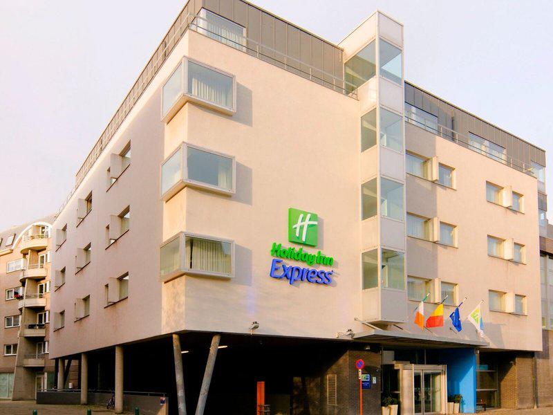 806C7A95E7663AEC6DCC51D7F4BB9A69