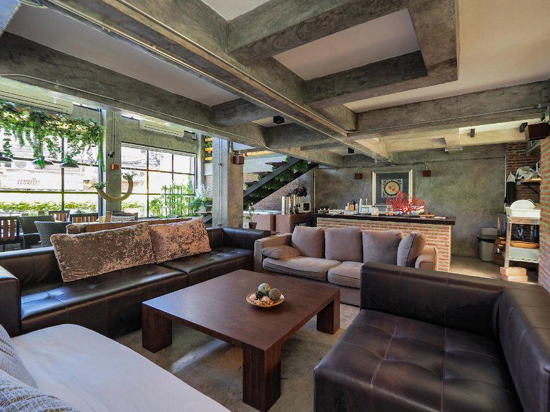 2FF6D7E1A395C7B9C811D75B6CDB966E