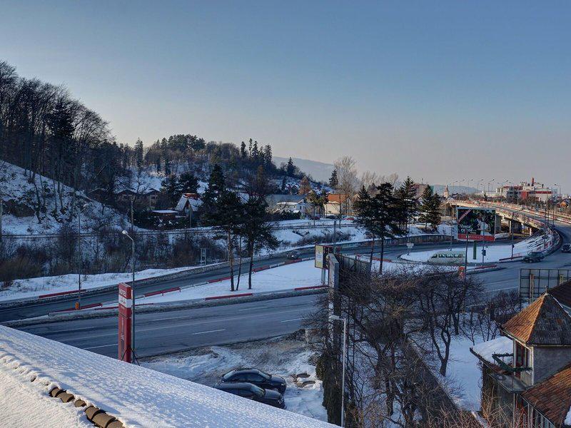 E98B121D0DBE77FE0845BA2136598345