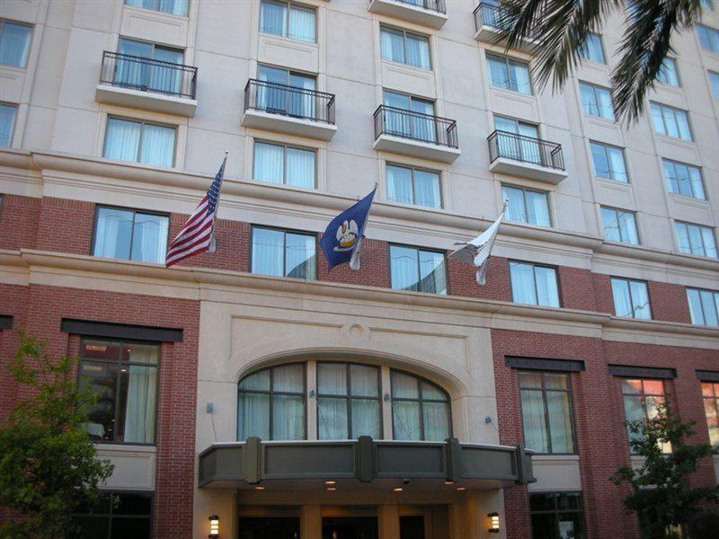 ECEF5BC0C8A82841975A166227A5F1E9