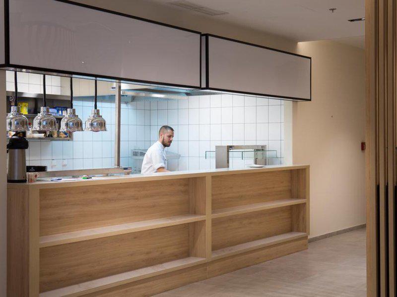 2984D2A4C3FE84A44FBA8B084E69753A