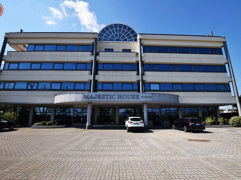 8E16FD4ECED1909A7164BAC80859DB23