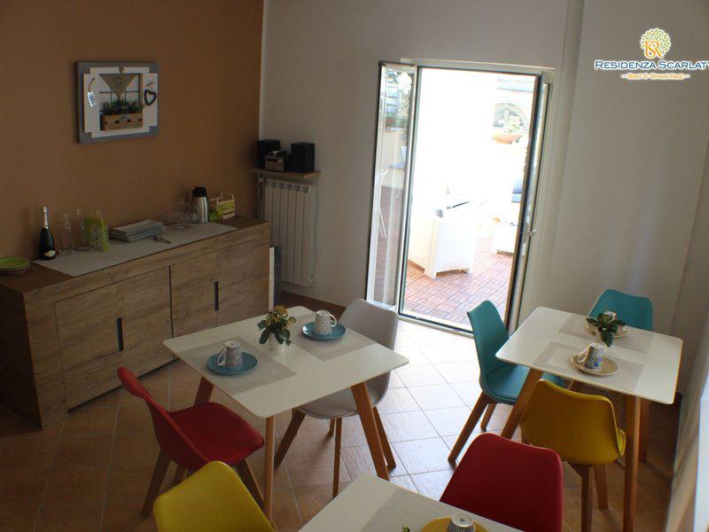 4417CAC1B67BBA41D9B7D577E8357F30