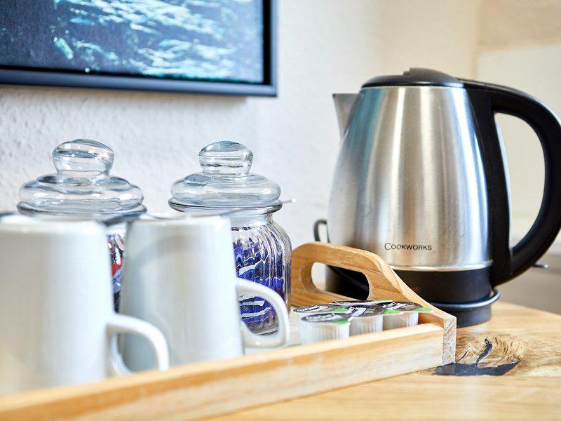 293280C0C417AC970DF130A2DEBA0044