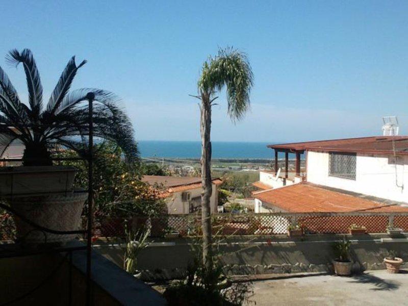 F65AAB188D927E72B7EA7AD01D266B6D