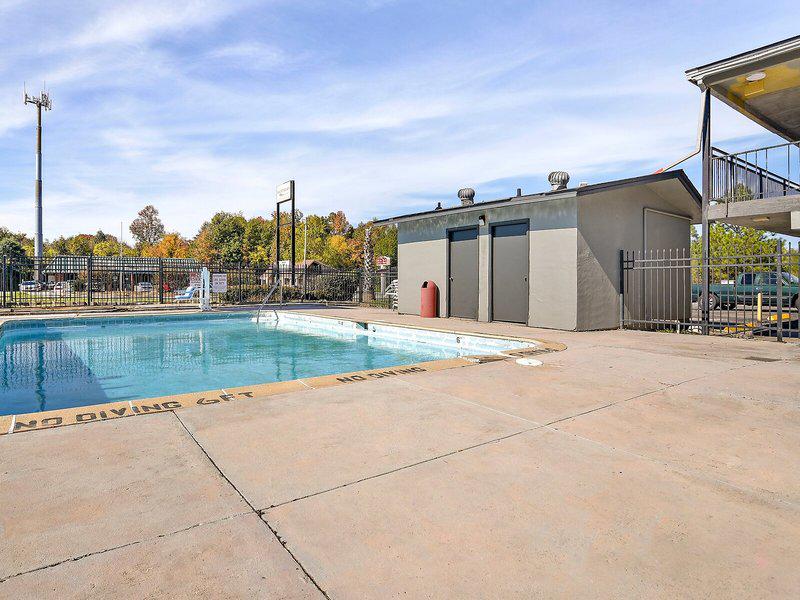 14B615BC8349EDAC16F02468AF43188E