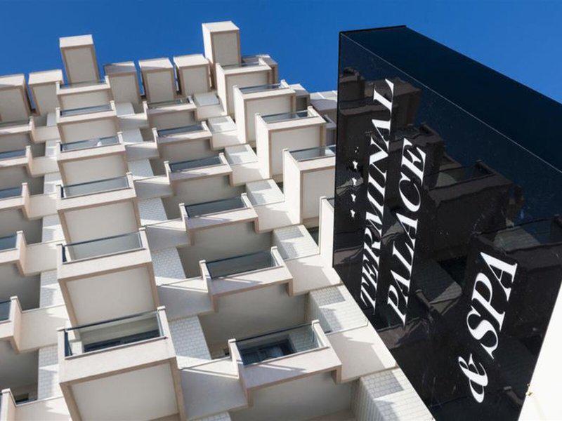 DE7CC4A07596BE67539A772AA6676D37