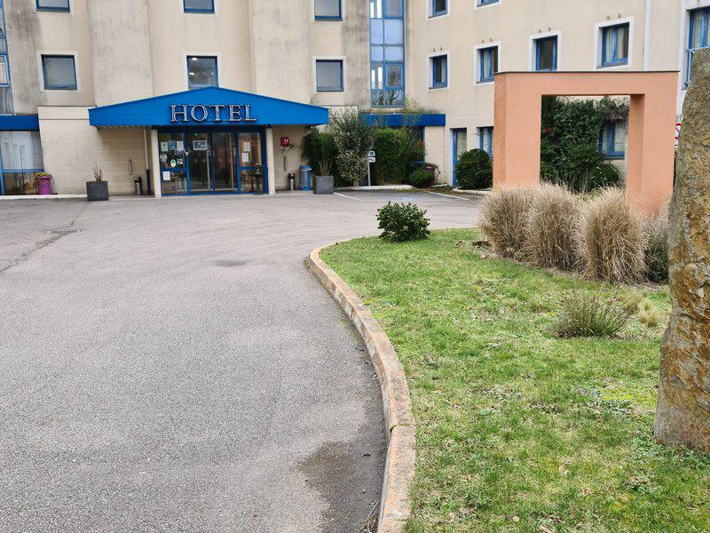 052EC3FE75E32668350143D3228BCCA6