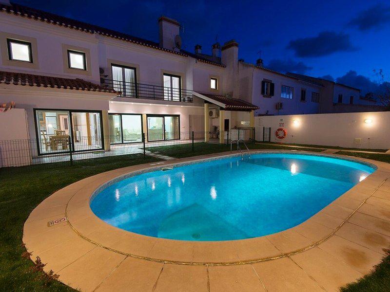 DC04E12103DBD9DD6DB01E28D5FF3587