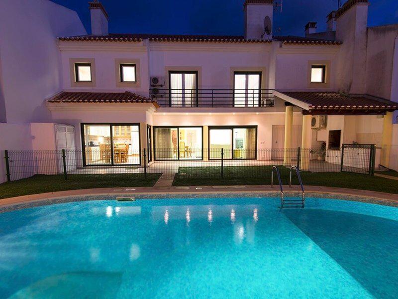 18F0B0E482539106C3CAA62EBE618726