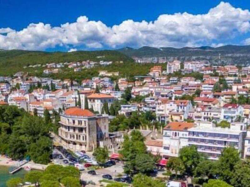 C3CA618E354982CB725818DC385C384B