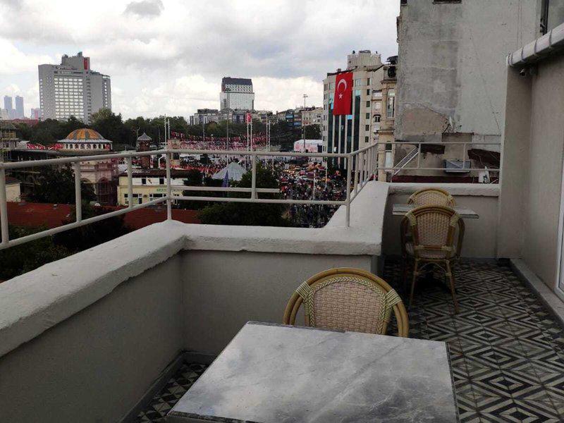 0B57903C3E8C726C9DFA6B41BA671423