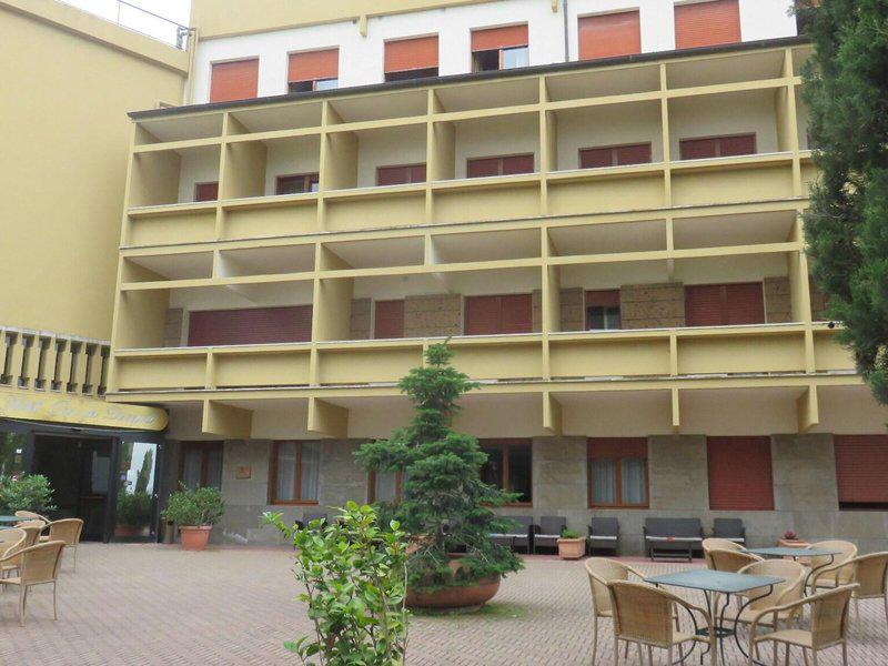 979DE4E934FADFFDFB7D1B066D4D20F5