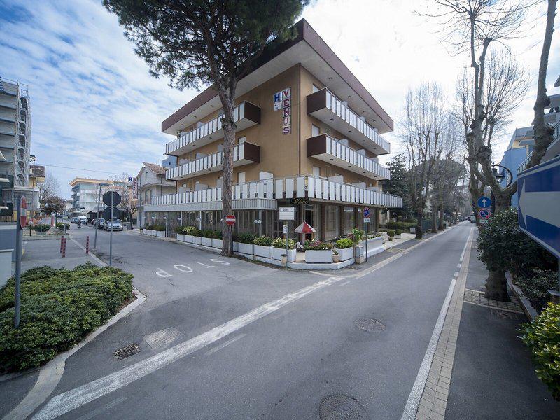 B367202622DCF29FE68B96B00EF72BA5