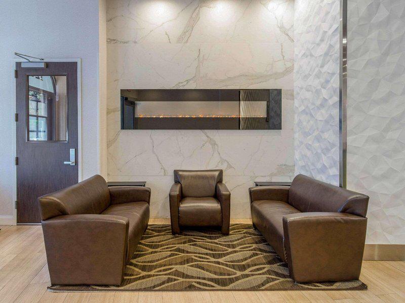 96B6C1CB50A4B93B9E7BA76BFAF9EB3E