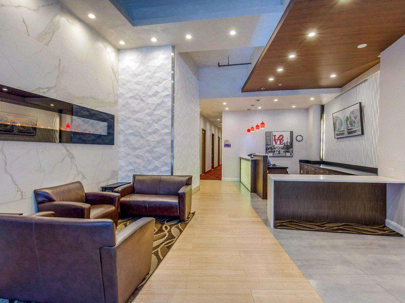 FBED8DFBAB4D57F4946336A2FC188C45