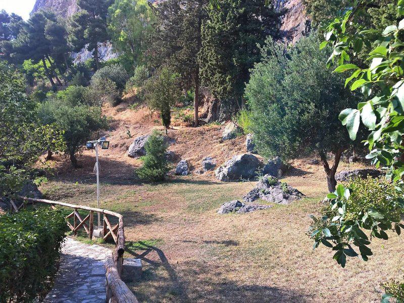 2D94D45689296B5674BCB57A45E9466D