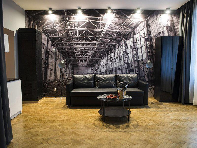 BECAB6EE4FFA097E7CFB3733BA8C5DD9