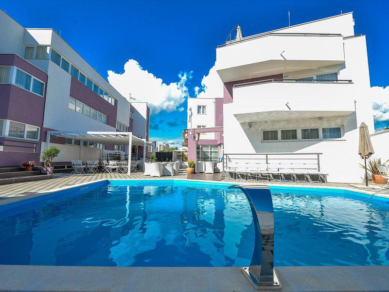 27FB1F3BAB93EFA33B321143896A9C30