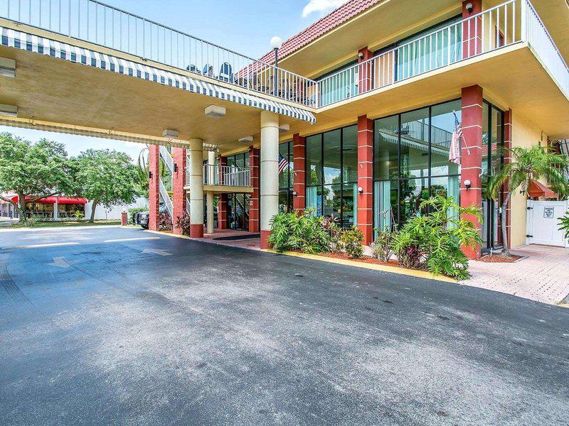 99B0DA177116274CB21F17B3AB36C192