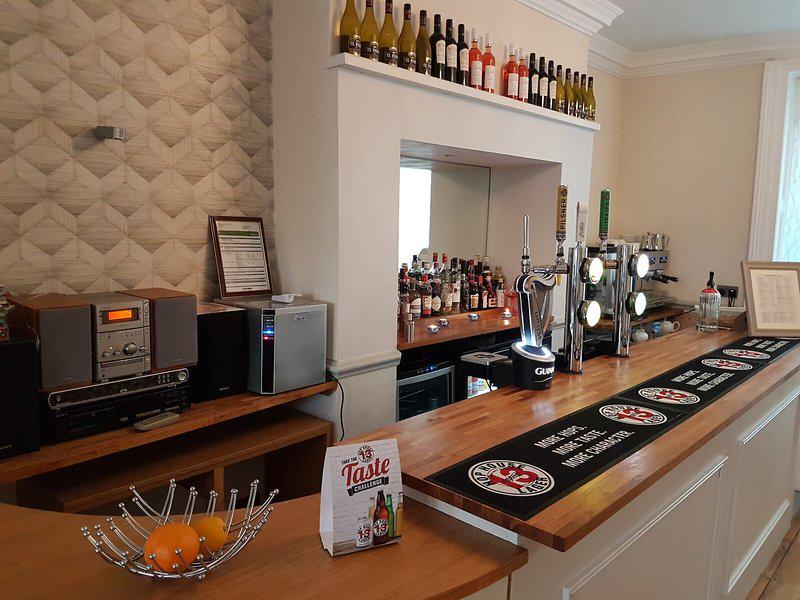 AEBF5DB9226D9C27D43176DAB23E5503