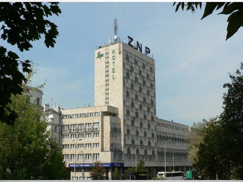 B9644473F0734343FA20CE77A69D0BC9