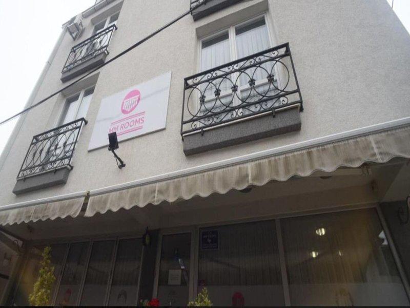 D47A1F8220C321F9E15E7B2E73FEADBC