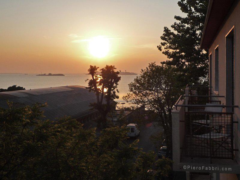 BB83C110F9A90691268CDDFCD05FD926