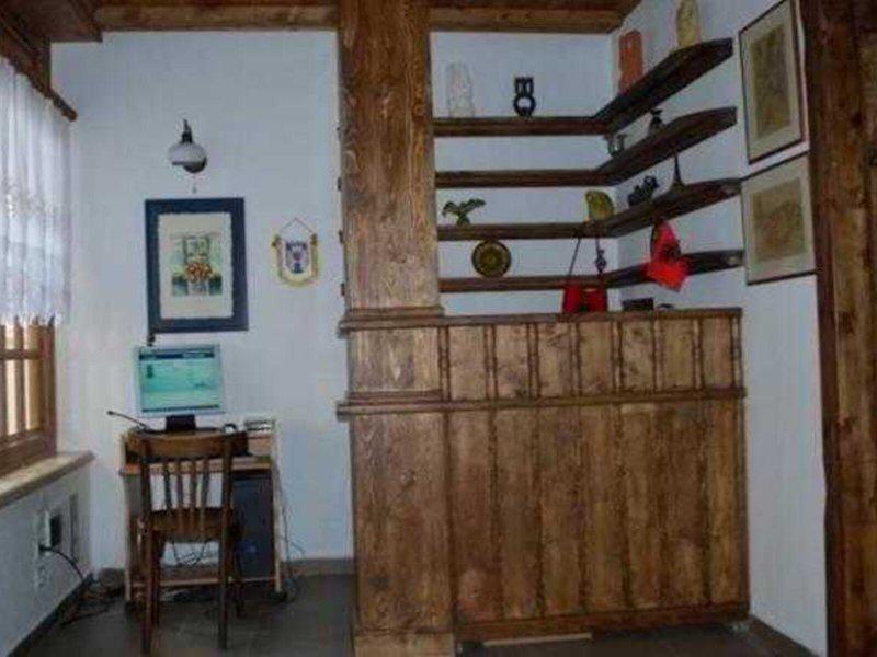 5ED8124540812127B862FA13798F3565