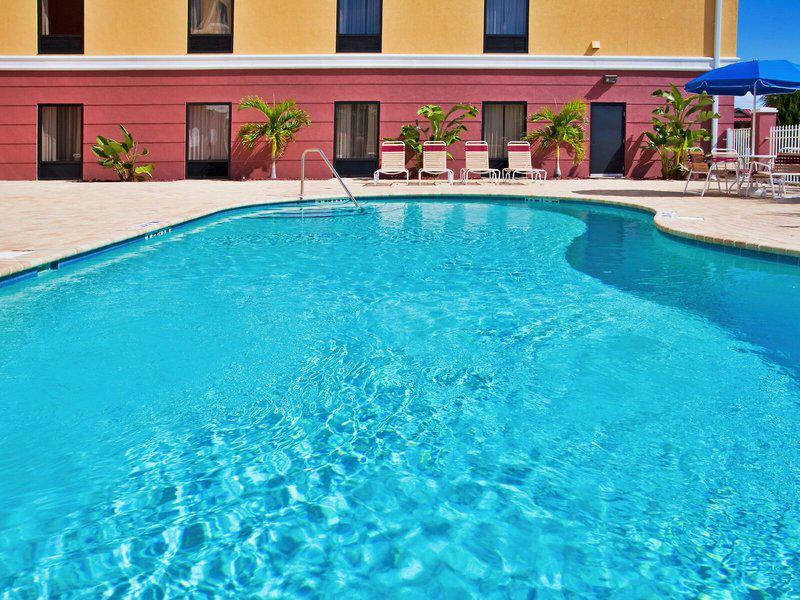 F5FD5B9BE5A848912291C10CDB49CB0E