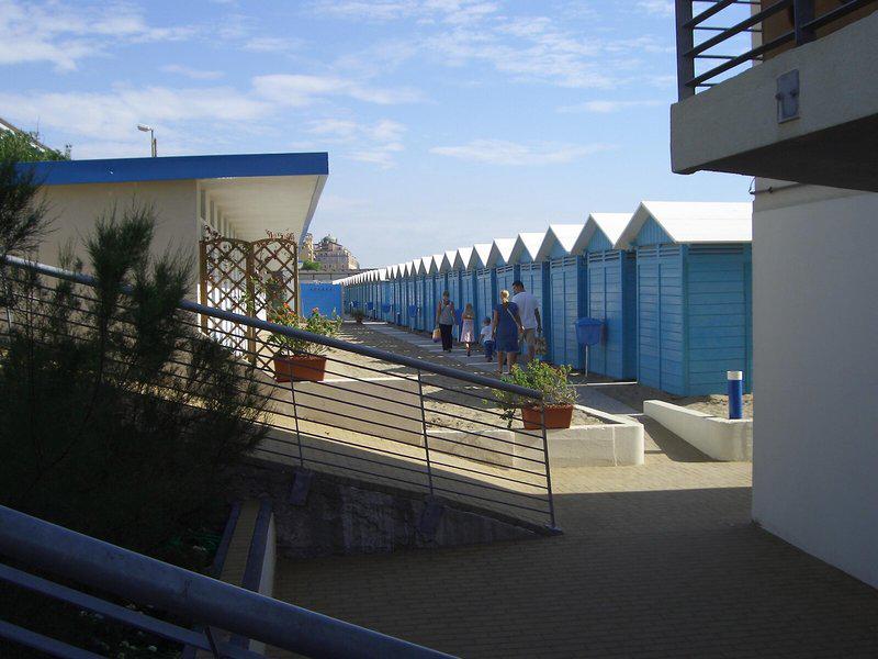 FE2427D5ED5F93B63BD002CF92A421A6