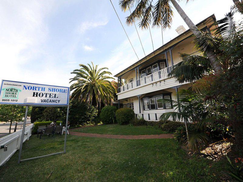 8B9FD365A551EEB1999D233669E8892C