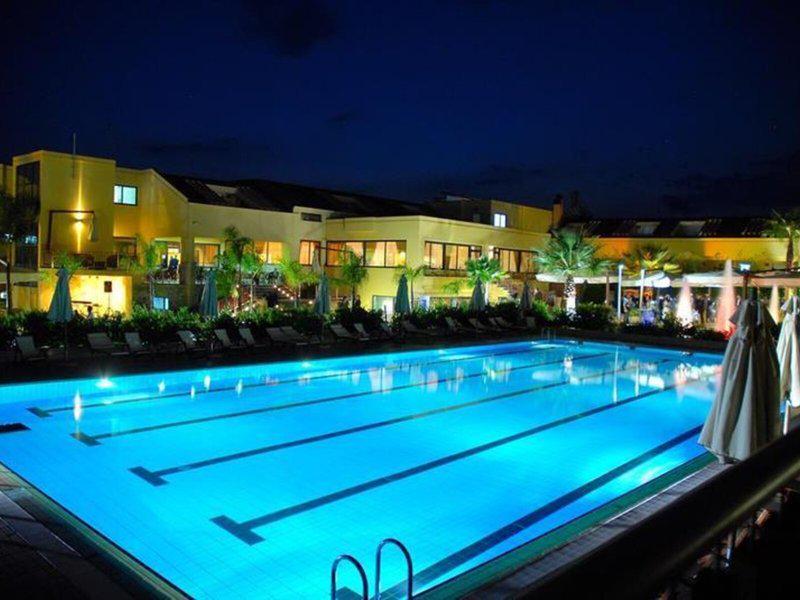 4B9B09D2FB7BB42ACDAE3E0299D82C9C