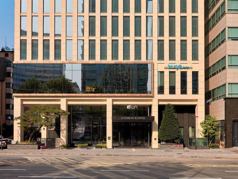 7C989A0CEC49FE8D6294D1E256D895B2