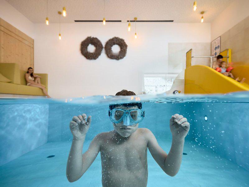 D77C552ED7F717C6E2CF2E25189FDD66