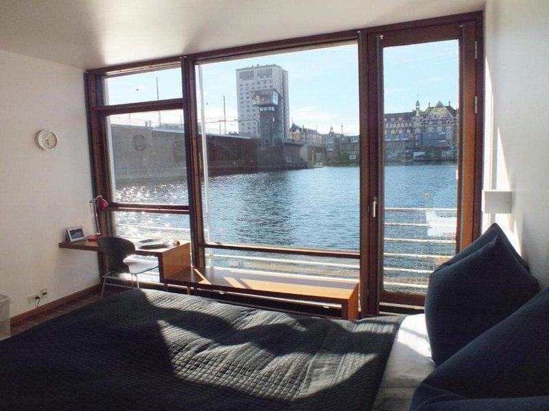 B83E0DD718A52728D717D68DADB6D2F6