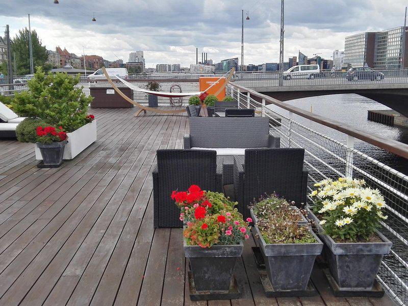 D896795DBB91D06099BC55DBFEA50E81