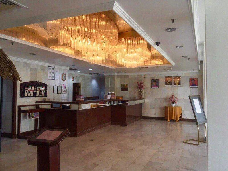 EE72B4DD1D29E92267F1394AA3F9FB6C