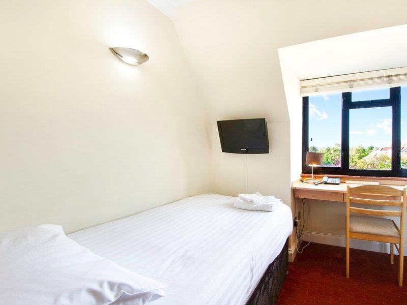 753D3BDAE9D2A5D51C9DACBA3F485161