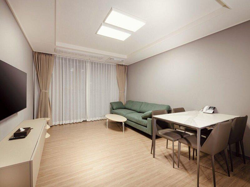 5A6BCA4E5315DA19EABF903F13BEB1AA