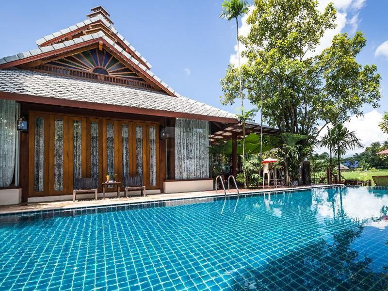 F93470EBCBBE0D5E4C1E0F62A5A781DD