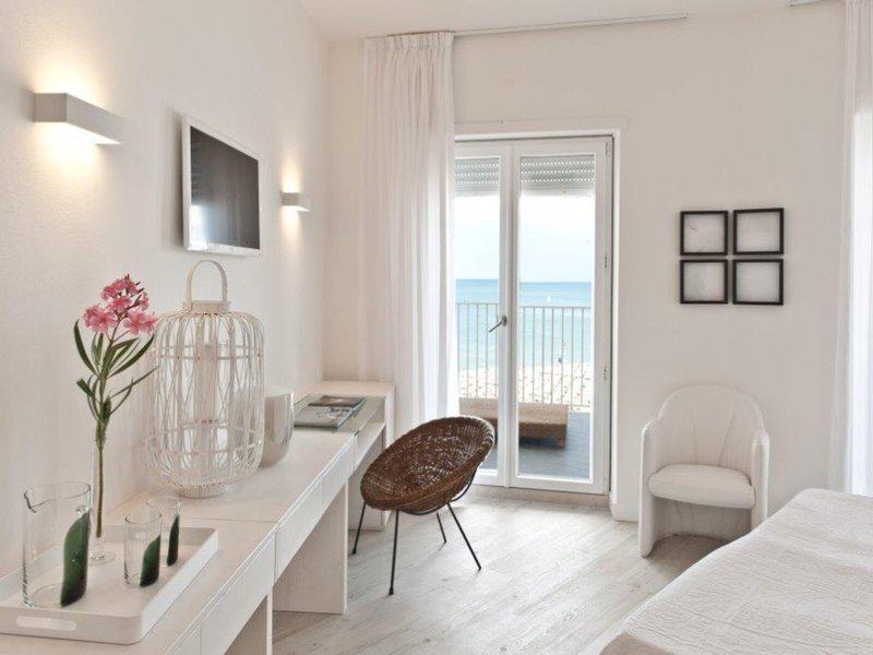 08995DCAFB84BB1DC004BEC29FB24CD4