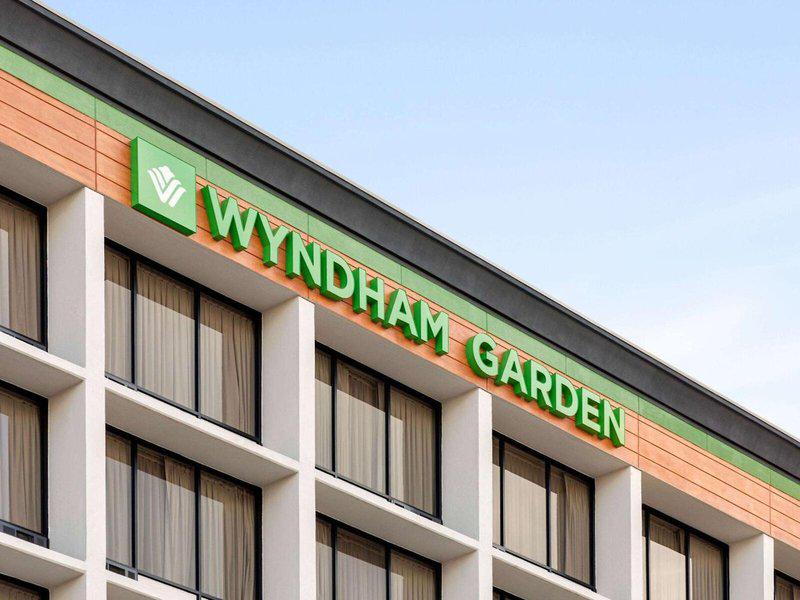 C9F8857983FB3B010A02DC8CD22A6685