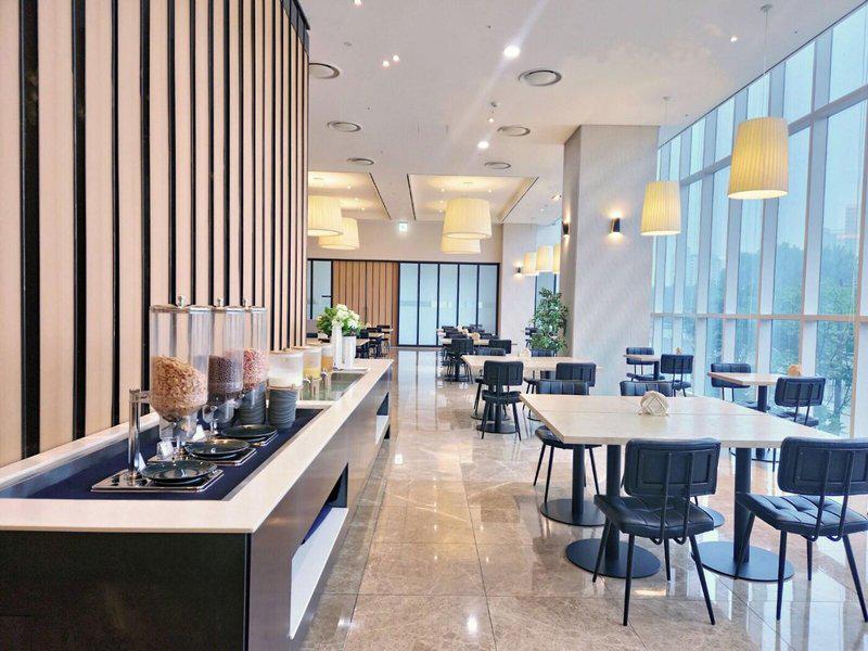 7E85BEEDDFFA48FA25554F4674A8BBDF