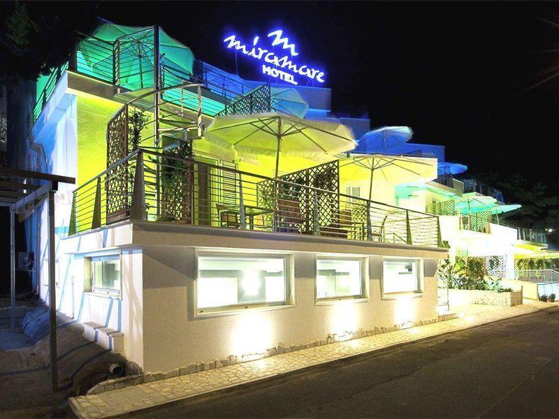 776E791C63CAAA37E9B4FF5F299413A4