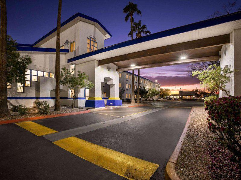 4338CA5F0F3DDDB7B8318220DF5E4674