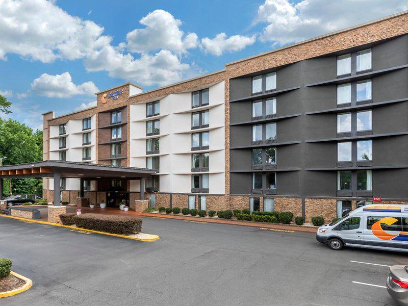 F99BAAD72430F748098F862140C854F7